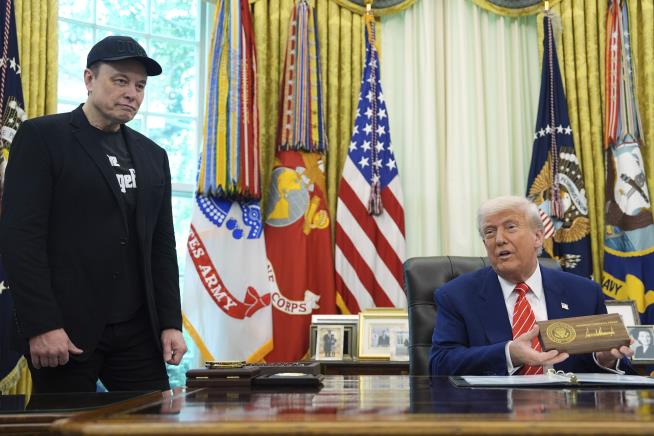 Trump: I Asked Elon to Leave