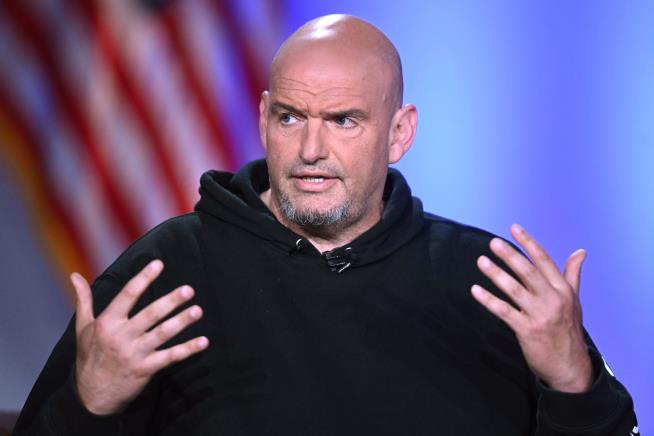 Fetterman Blasts Democrats Over LA 'Chaos'