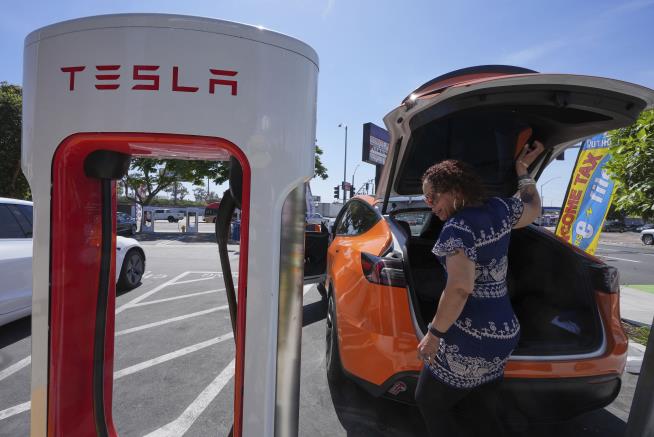 Trump Blocks California's Rule on Gas-Powered Cars
