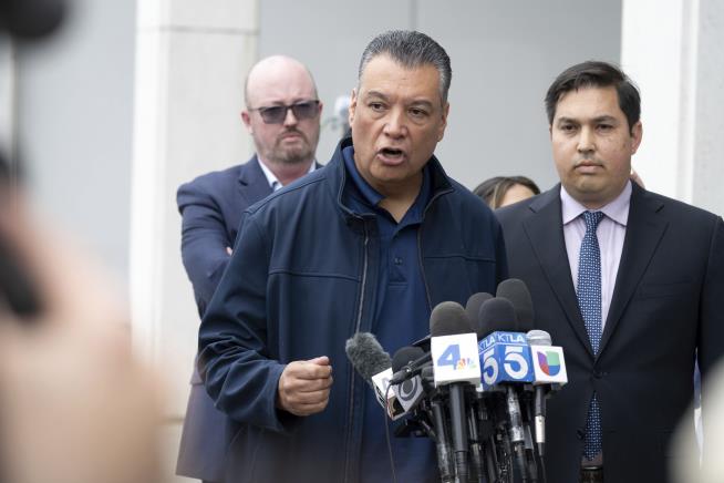 Democrats Are Furious About 'Manhandling' of Padilla