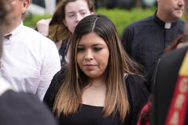 Deportee Abrego Garcia Pleads Not Guilty