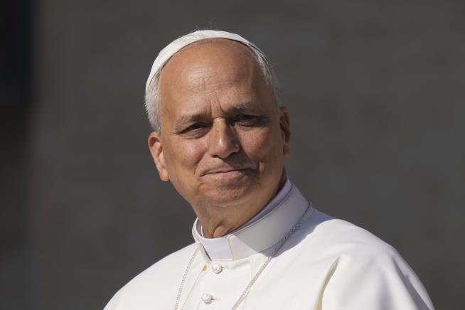 Pope Leo Reaffirms That Priests Must Stay 'Chaste'