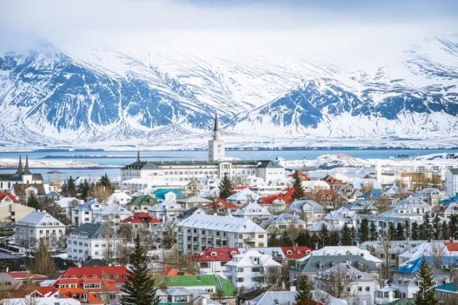 10 Most Peaceful Countries
