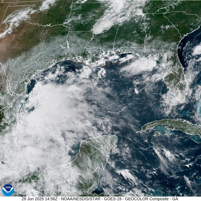 Tropical Storm Off Mexico Nears Hurricane Strength