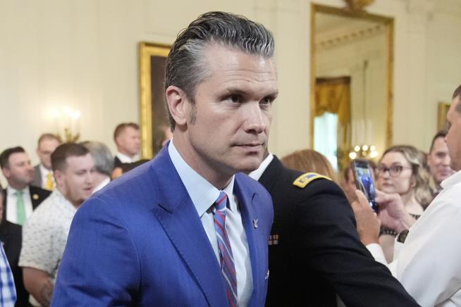Military to Hegseth: Let Troops Leave LA Protests to Fight Fires