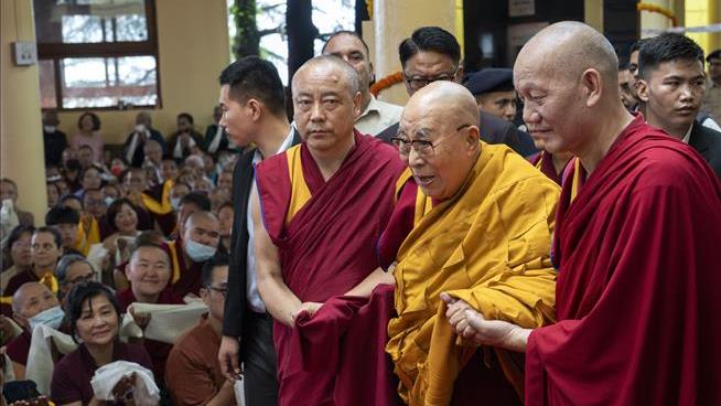 Dalai Lama Says He Hopes to Live to 130