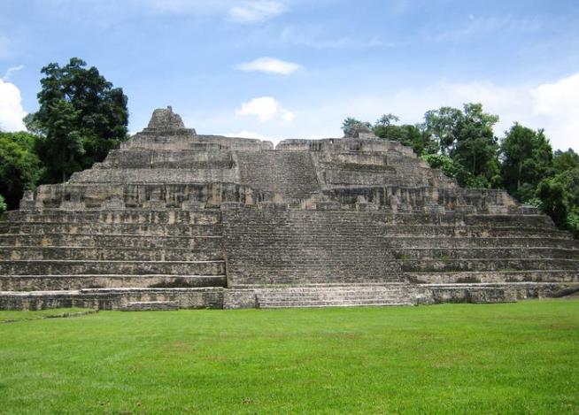 In Belize, a 'Major Find' of Mayan Ruler's Tomb