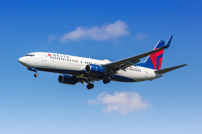 NY-to-Paris Stowaway Sentenced to Time Served