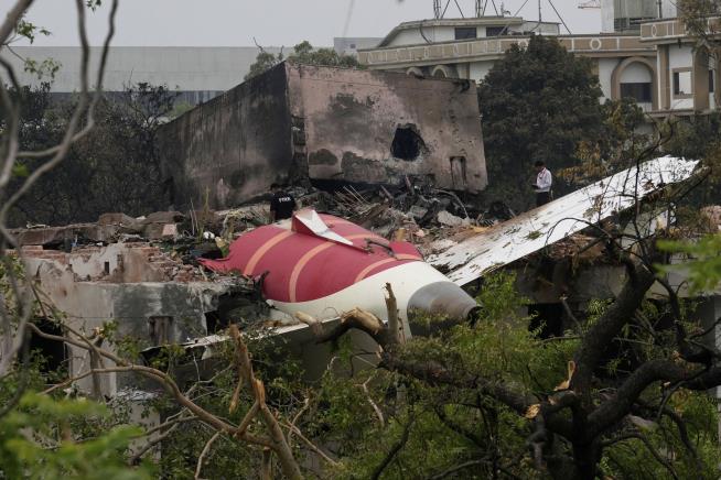 Report: 30 Seconds Into Doomed Air India Flight, Fuel Was Cut
