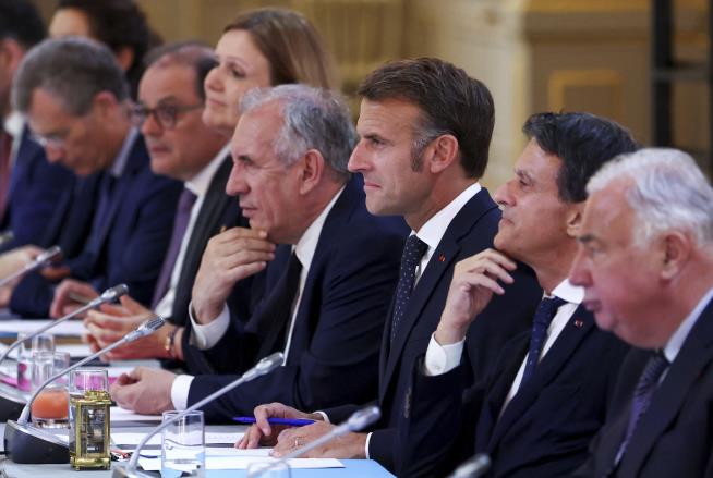 Under Deal, France Would Add a 'State of Caledonia'