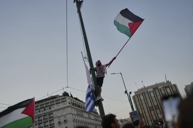 Macron Announces France Will Recognize Palestinian State