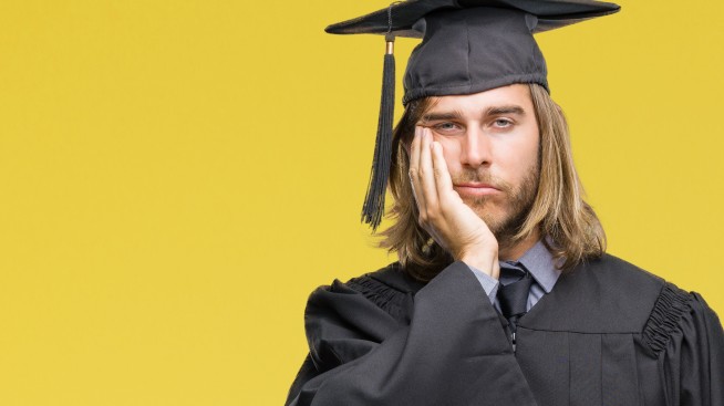 Gen Z Regrets College as Side Hustles Rise