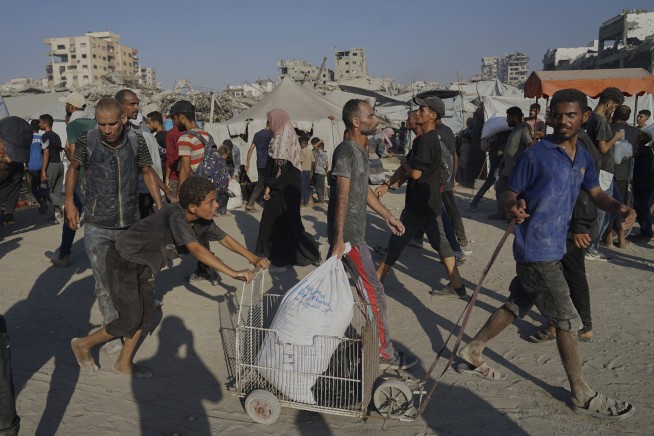 Israel Begins 'Tactical Pause' to Allow Delivery of Food