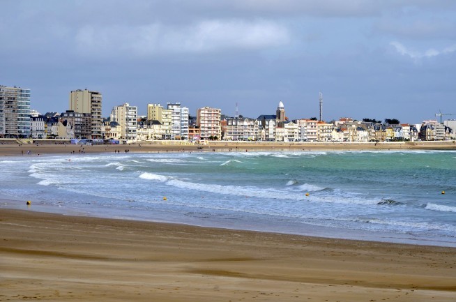 French Resort Town: Topless Men Will Be Fined $175