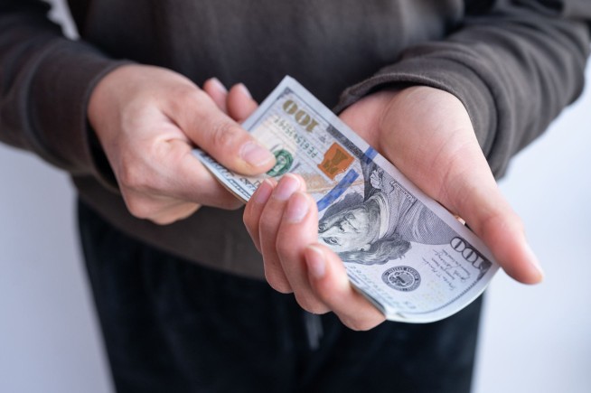 Cash Payments to Poor Families Might Not Help the Kids