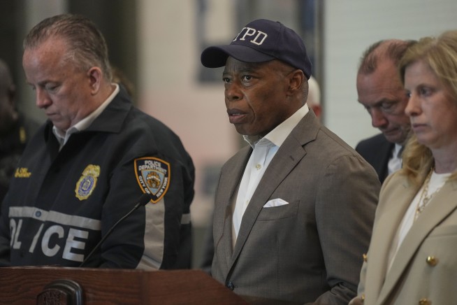 Mayor: Shooter Targeted NFL, Took Wrong Elevator