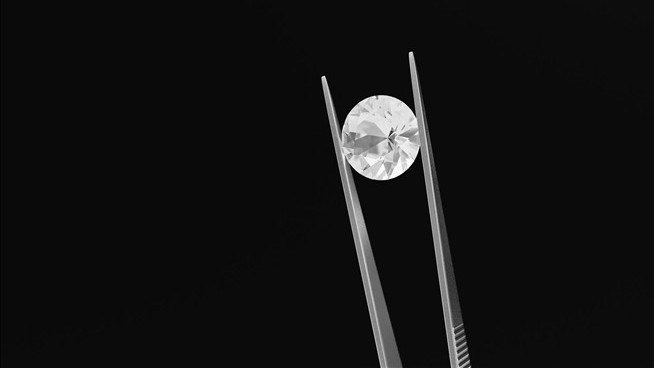 Deeps Fissures Are Emerging in the Diamond Industry