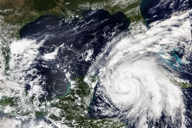 DOD to Keep Hurricane Satellite Data Flowing Through 2026