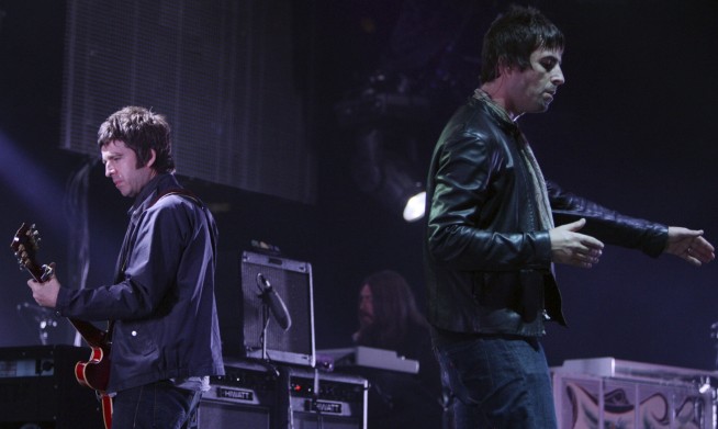 Man Takes Fatal Plunge at Oasis Concert
