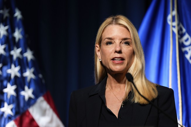 Sources: Bondi Launching Grand Jury Probe Into Obama Officials