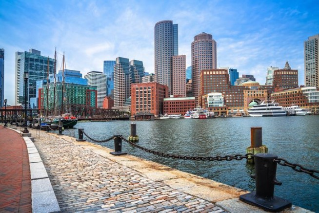 10 States Where Residents Earn the Most