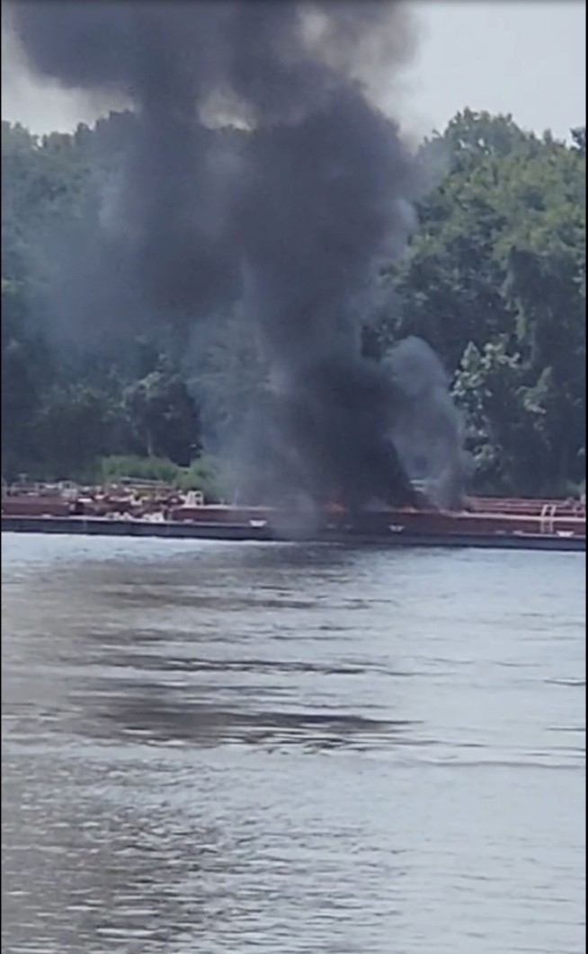 Helicopter Crashes Into Barge on Mississippi River