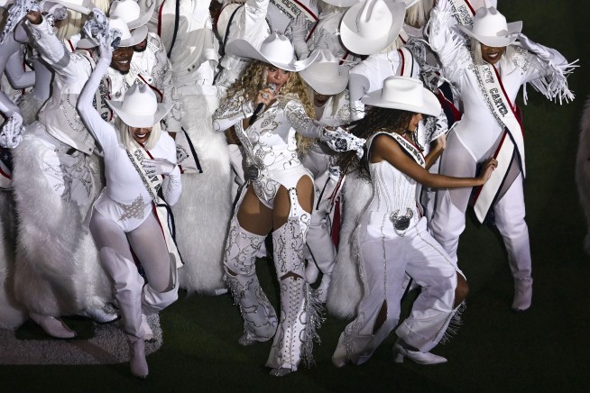 Beyonce Wins Her First Emmy