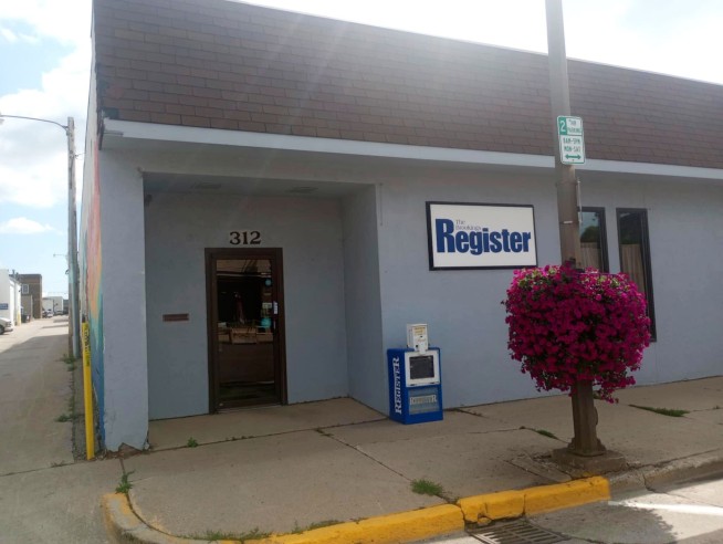 New Owners to Reopen a Dozen Shut Newspapers
