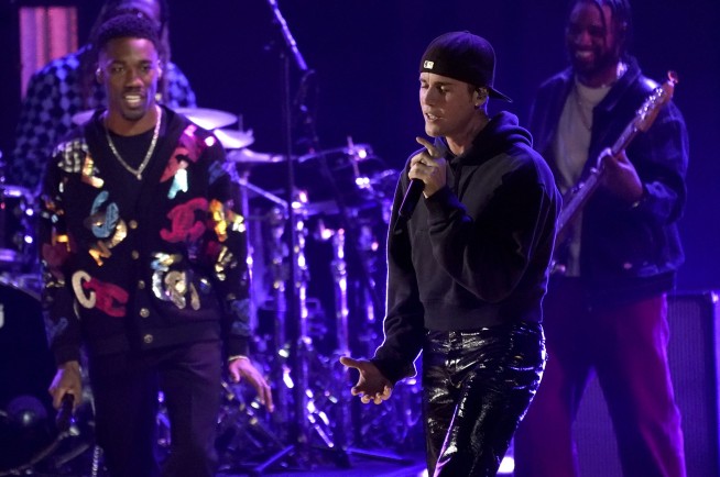 Bieber Impersonator Fools Vegas Club