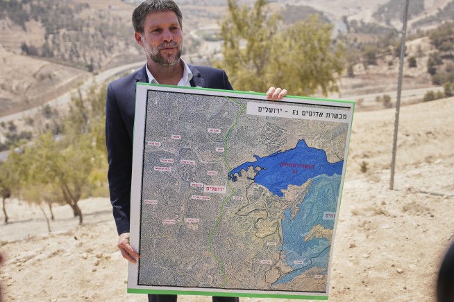 Israel Approves Plan That Could Split West Bank