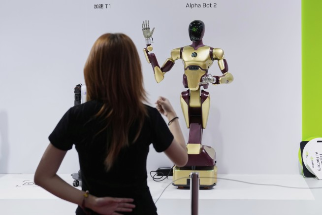 Tech Stocks Suggest Cracks in the AI Hype