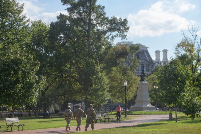 Veteran Torches Flag Near White House, Gets Arrested