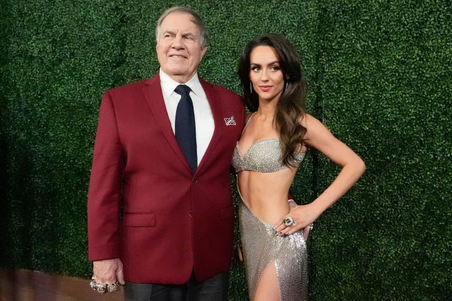 Bill Belichick's Girlfriend, 24, Moves to Trademark 'Gold Digger'