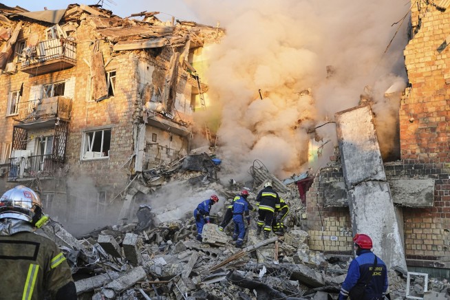 Massive Attack on Kyiv Kills 21, Damages EU Offices