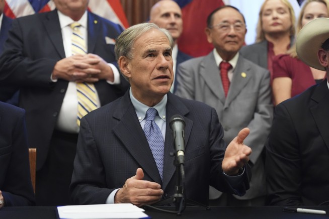 Abbott Signs Map Trump Wants Into Law