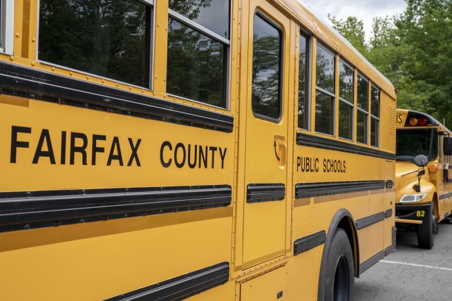 School Districts Sue US in Battle Over Bathroom Rules