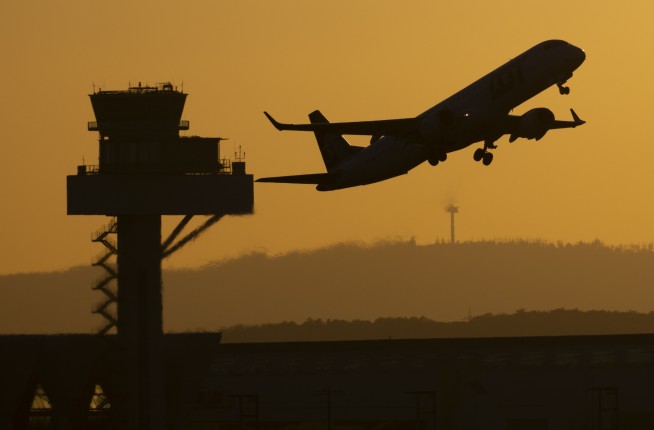 Watchdog: FAA Needs More Meteorologists