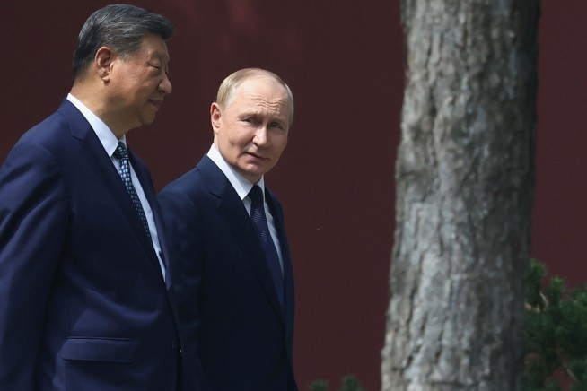 Putin Hails 'Dear Friend' Xi, Closer Ties With China