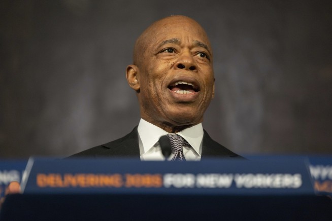Trump May Try to Lure Adams Out of NYC Race