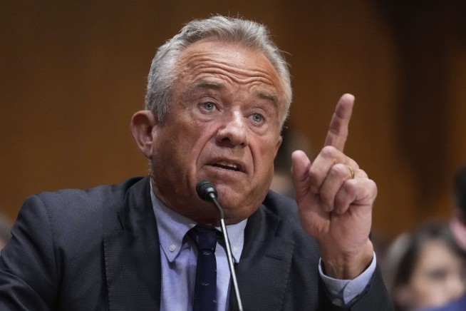 Senator Calls for Kennedy's Resignation During Hearing