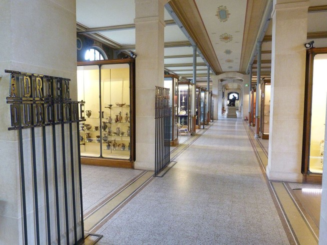 Porcelain Worth $11M Stolen in French Museum Heist
