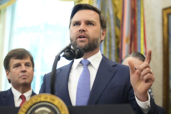Singer Who Left Gig Due to JD Vance Speaks Out