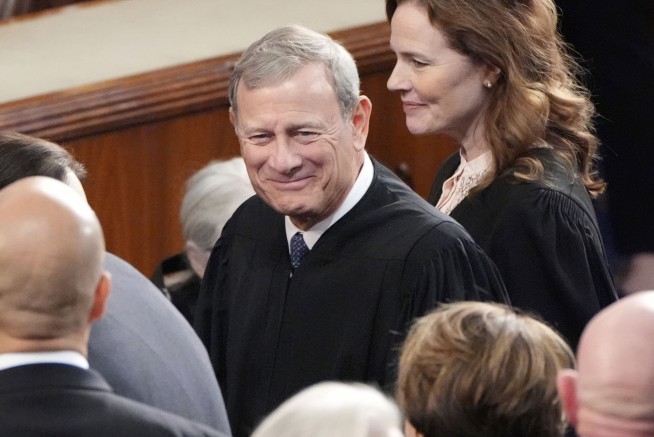 Chief Justice Lets Trump Remove FTC Member—for Now