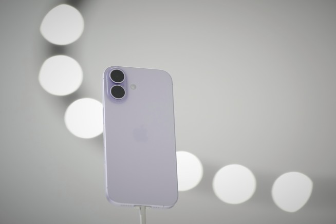 Apple Unveils iPhone 17 Line-up