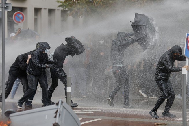 'Block Everything' Protests Cause Chaos in France