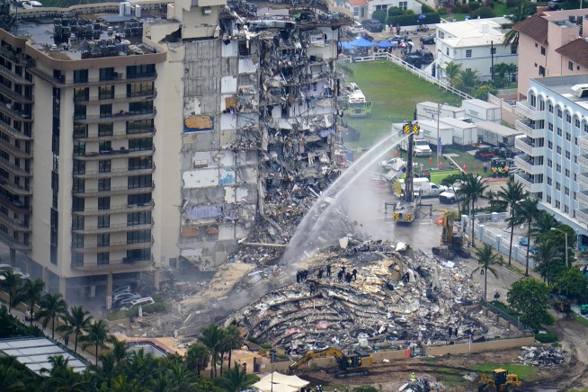 The Pool Dragged Down Florida Condo: Report