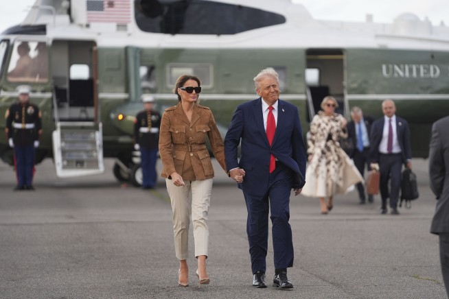 Man Charged With Aiming Laser Pointer at Marine One