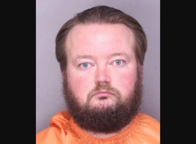 Cops: Teaching Assistant Sickened Kids With 'Poop Spray'