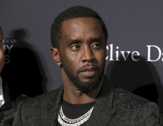 Combs' Ex-Stylist Has a Long List of Complaints
