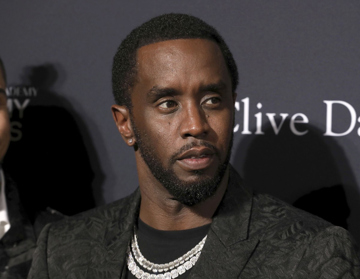 Combs' Ex-Stylist Has a Long List of Complaints